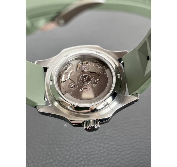 Seikonaut Olive King Turtle - Seiko Mod